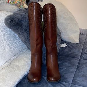 Gianni Bini brown leather tall boots